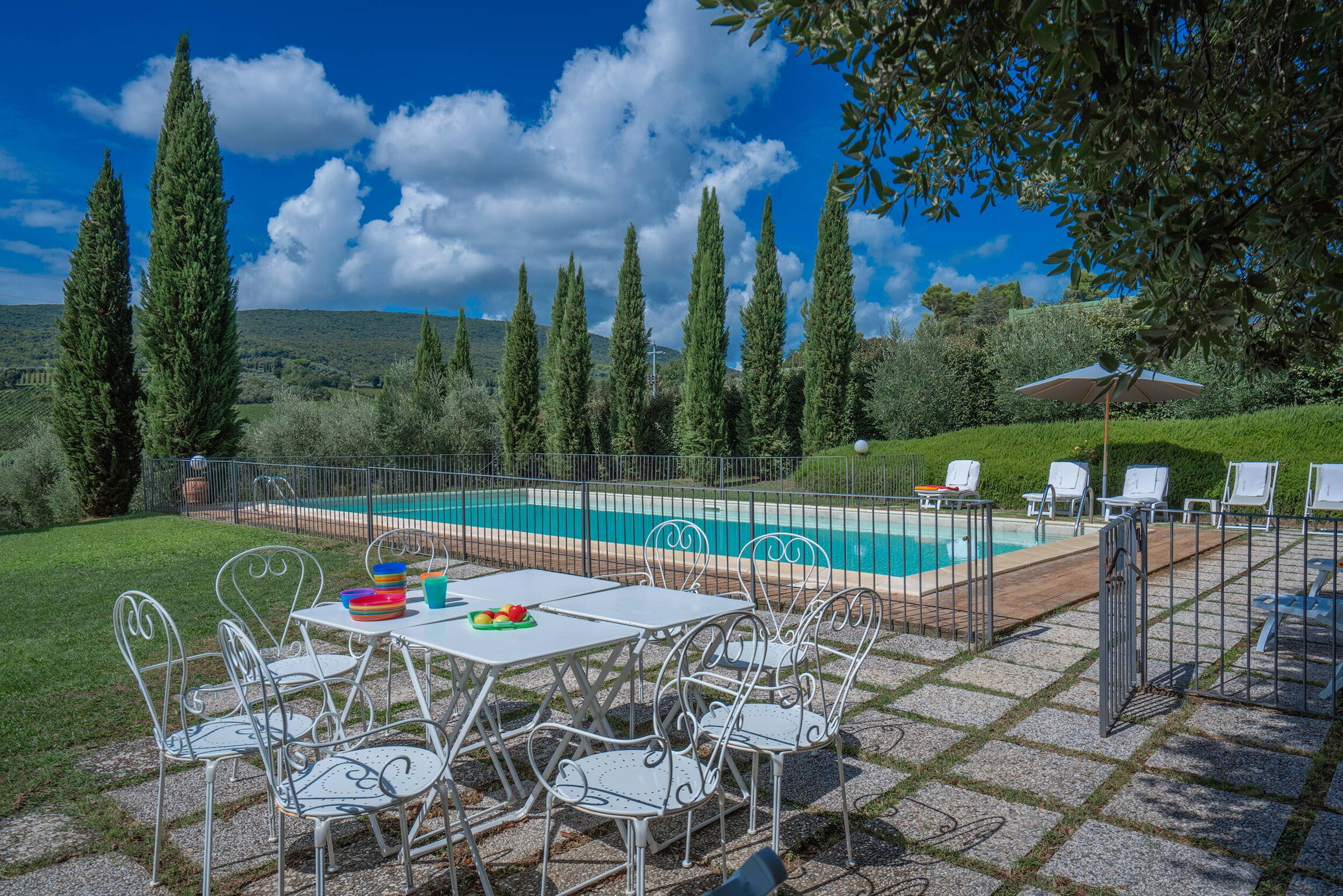 Tranquil Countryside Villa with Pool in Tuscany