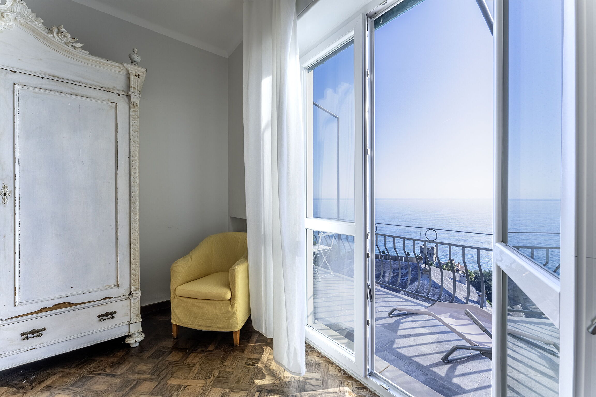 Promontory Seaview Villa in Pieve Ligure